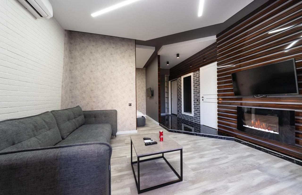 Luxury Apartments Arena Guliver Kiev Buitenkant foto