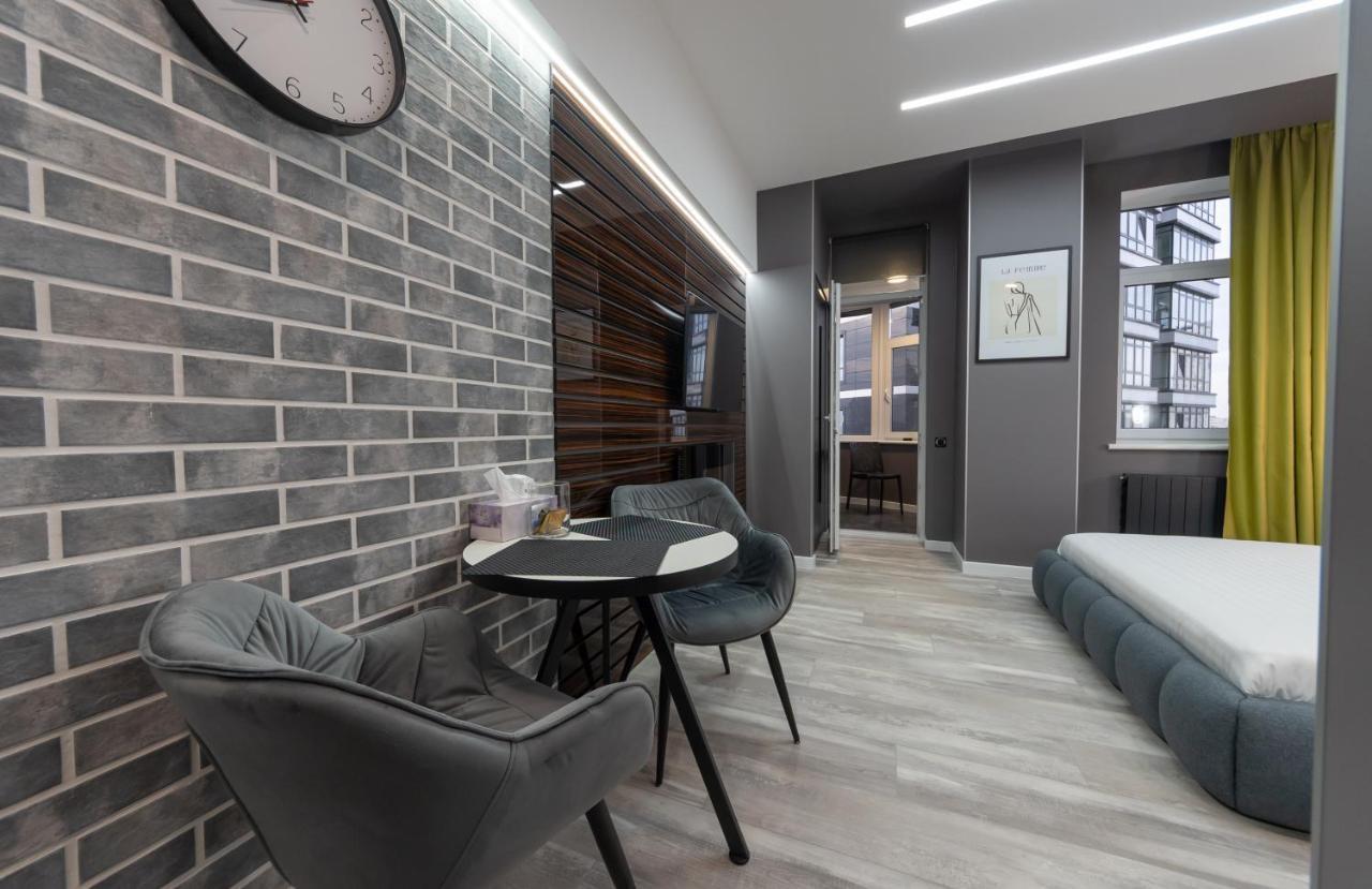 Luxury Apartments Arena Guliver Kiev Buitenkant foto
