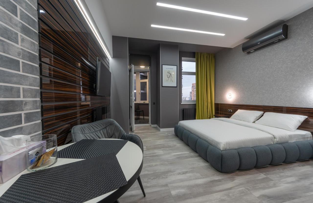 Luxury Apartments Arena Guliver Kiev Buitenkant foto