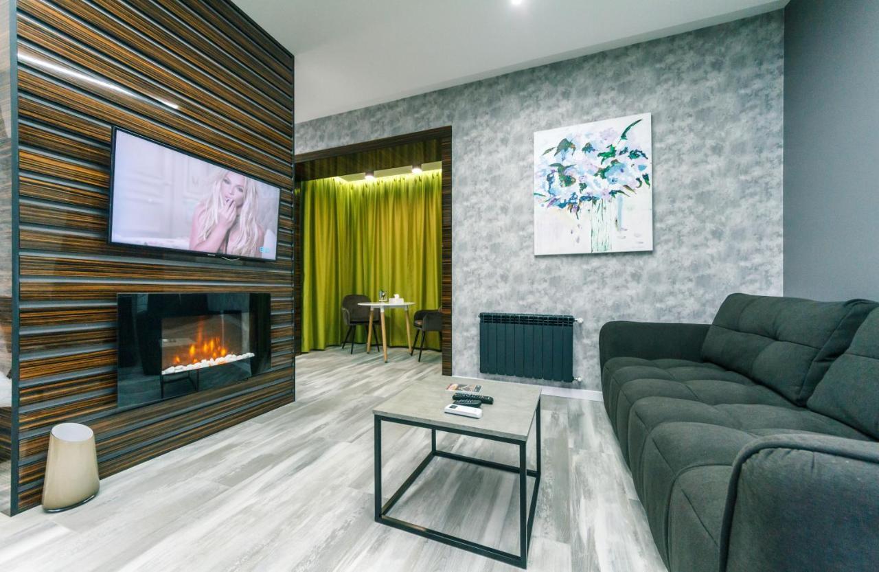Luxury Apartments Arena Guliver Kiev Buitenkant foto