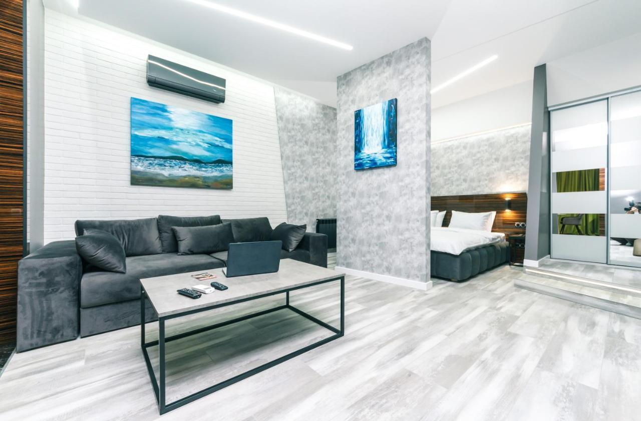 Luxury Apartments Arena Guliver Kiev Buitenkant foto