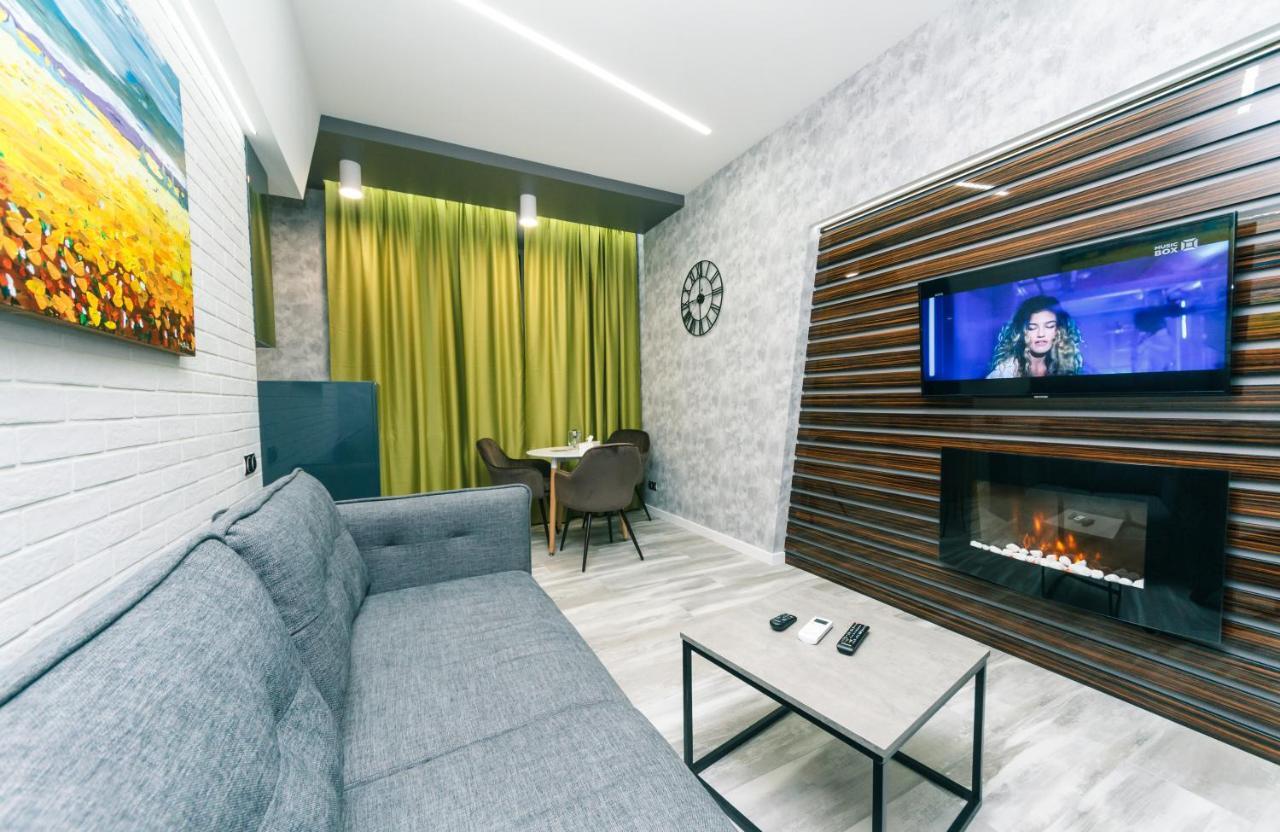 Luxury Apartments Arena Guliver Kiev Buitenkant foto