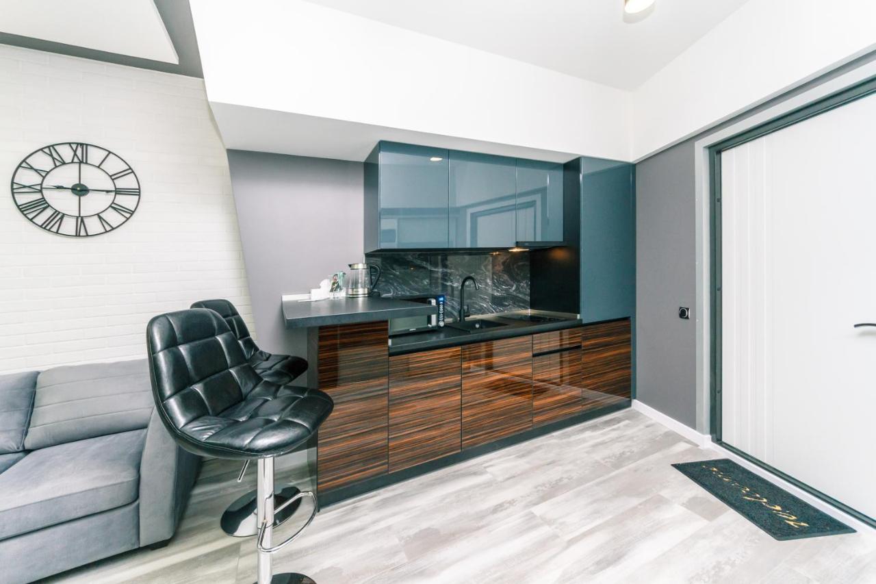 Luxury Apartments Arena Guliver Kiev Buitenkant foto