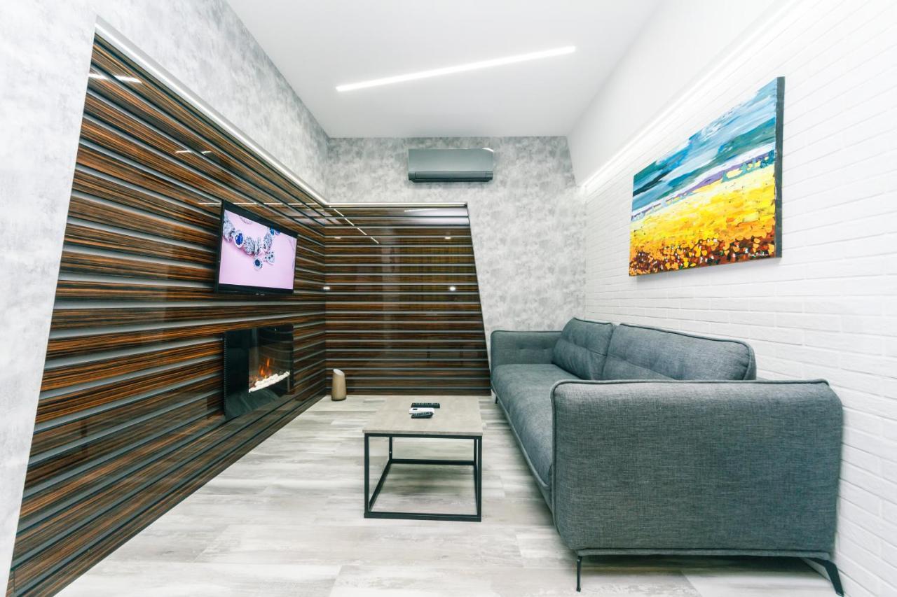Luxury Apartments Arena Guliver Kiev Buitenkant foto