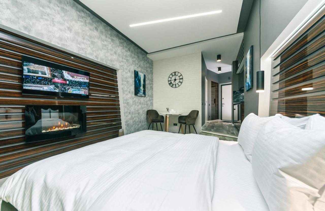 Luxury Apartments Arena Guliver Kiev Buitenkant foto