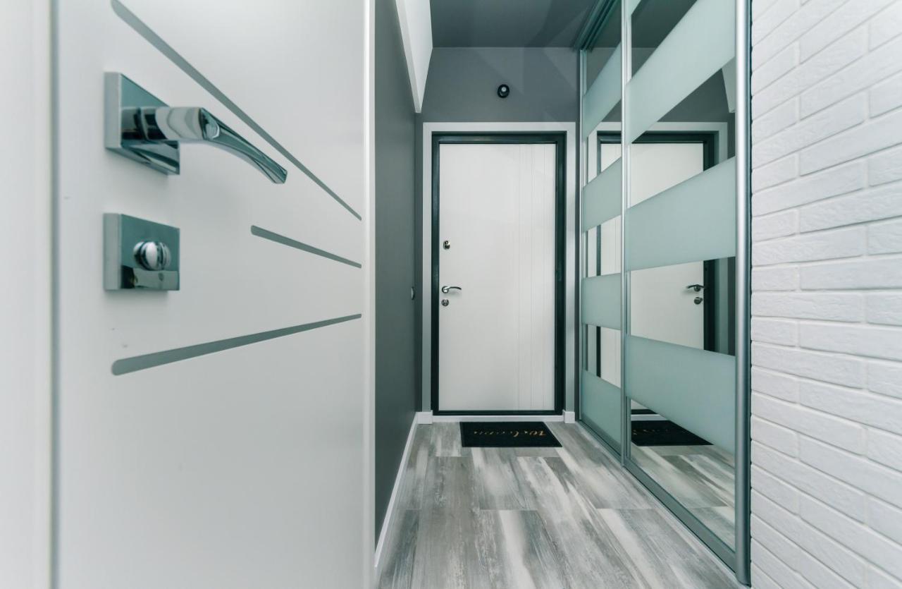 Luxury Apartments Arena Guliver Kiev Buitenkant foto